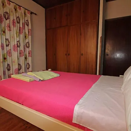 Alex Montos Apartment Karousades Corfu Esterno foto