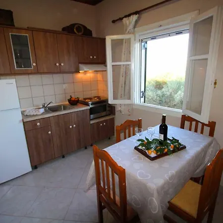 Alex Montos Apartment Karousades Corfu Esterno foto
