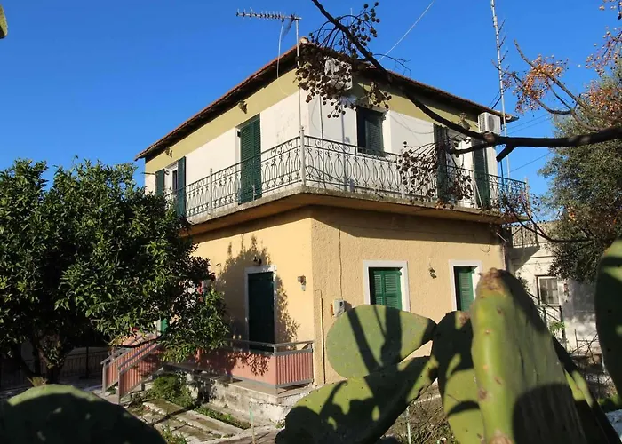 Alex Montos Apartment Karousades Corfu
